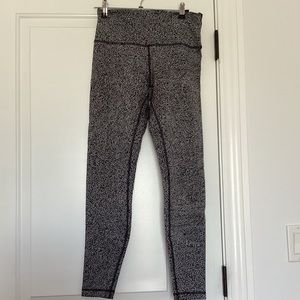 Lululemon leggings size 8